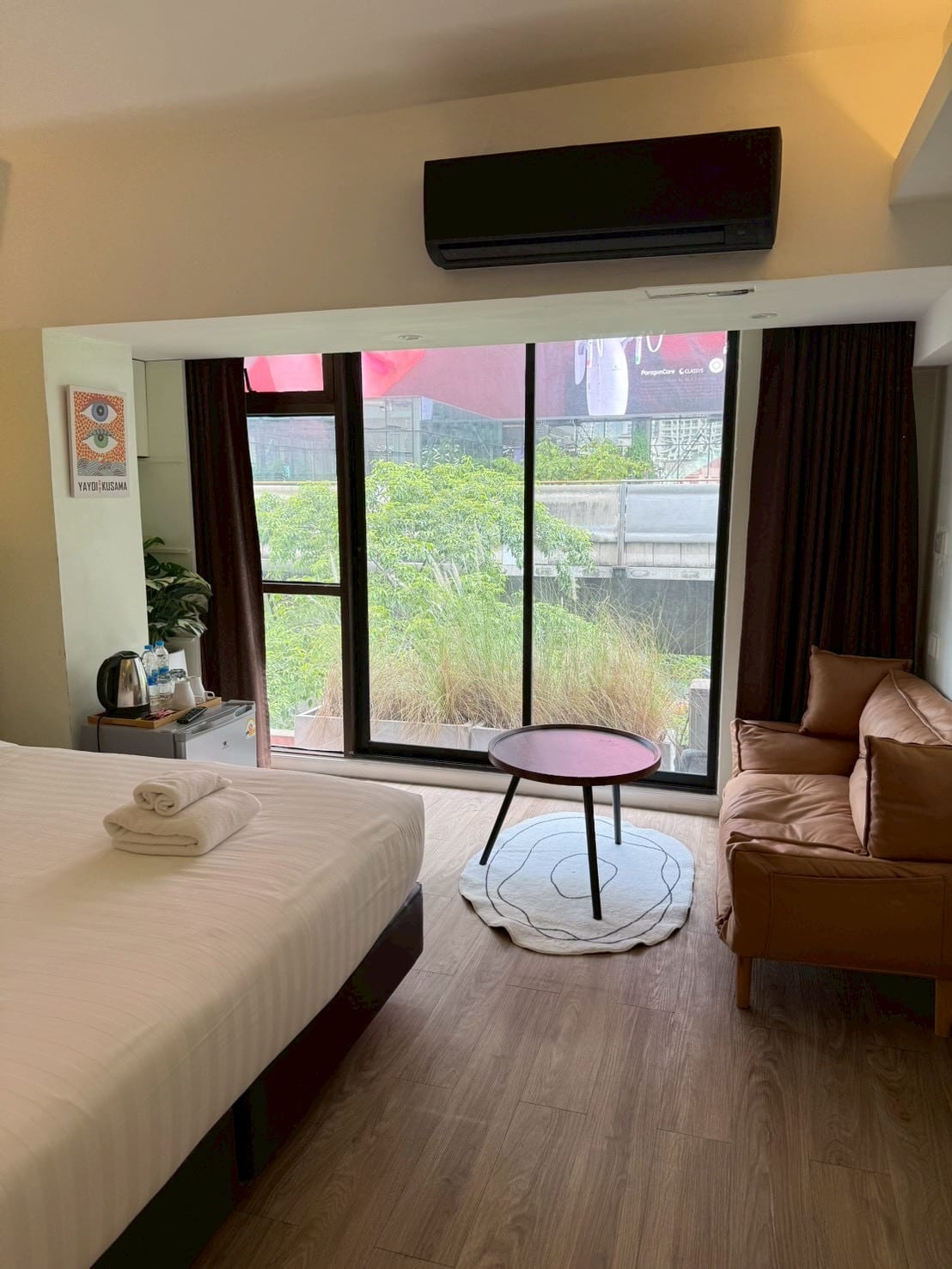 มุมพักผ่อน Deluxe Room - Zayn Hotel พร้อมพงษ์